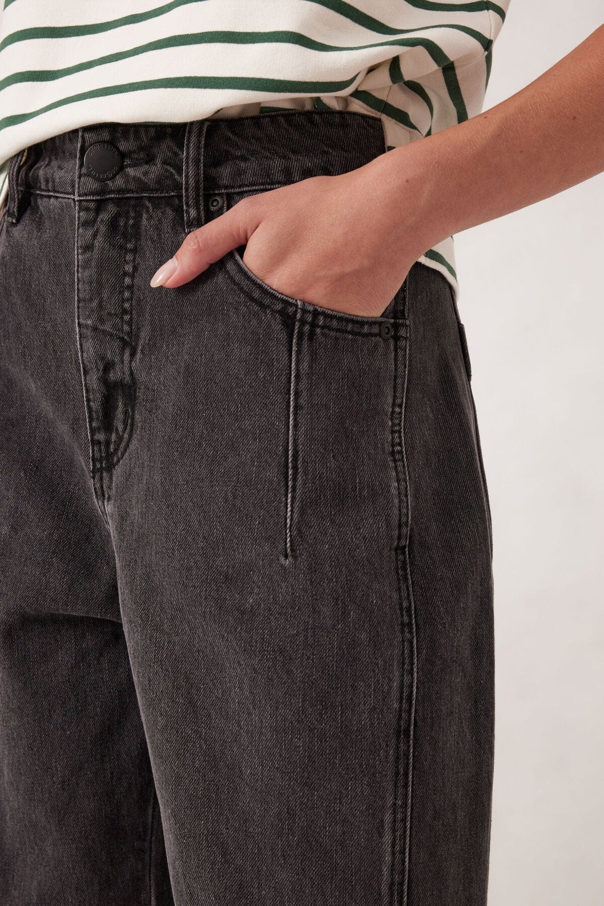 Buy Ceres Life - Darted Barrel Leg Jeans - Black by Ceres Life - at Hamish + Grace