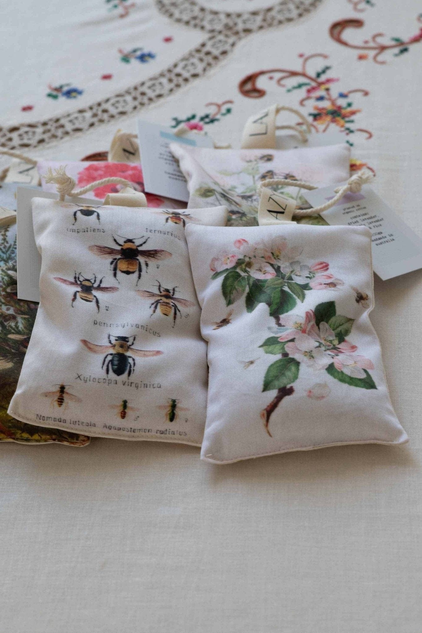 Lazybones Bath + Body Bee 1 - Lavender Scented Sachet