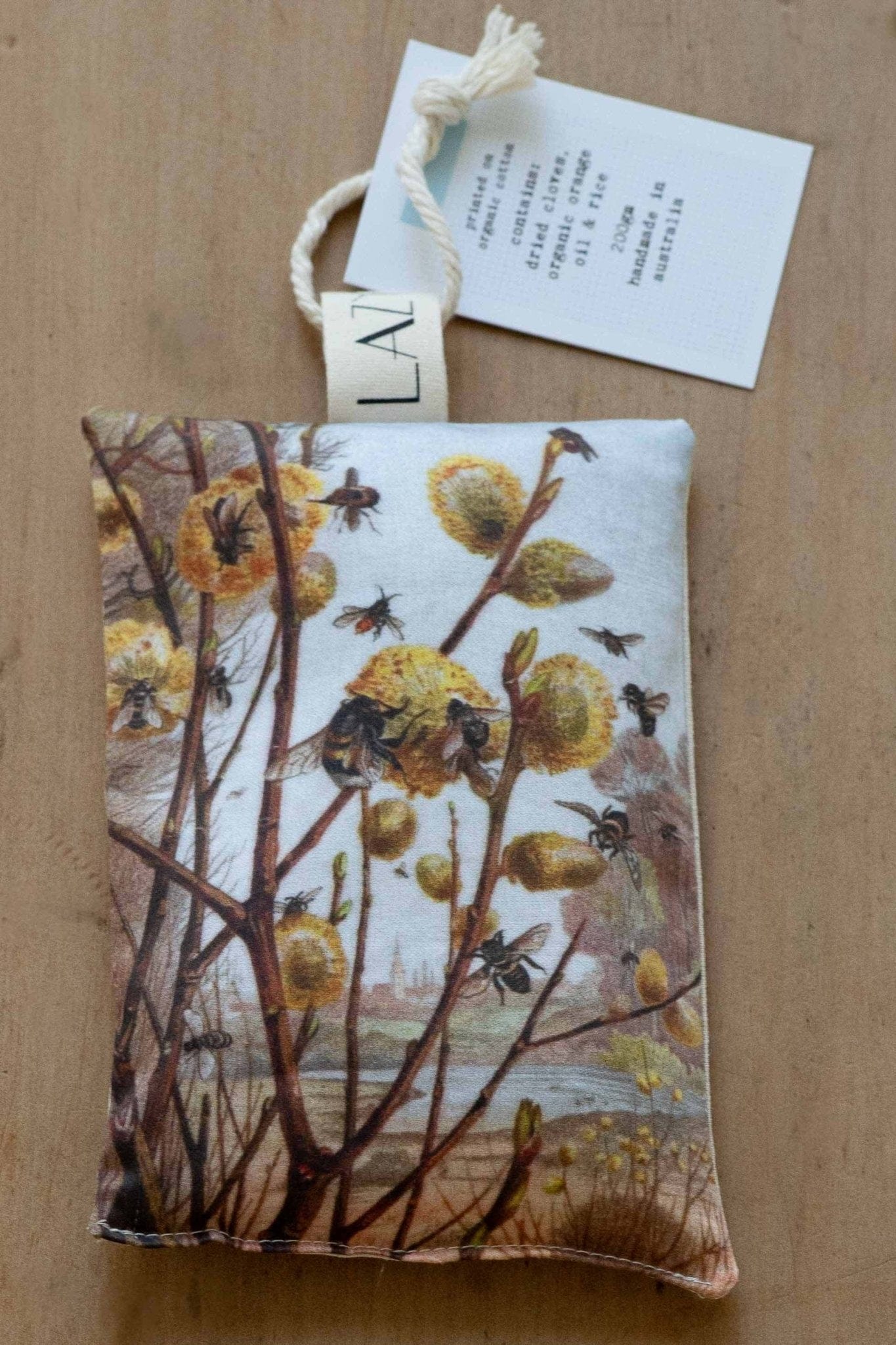 Lazybones Bath + Body Bee 6 - Orange & Clove Scented Sachet