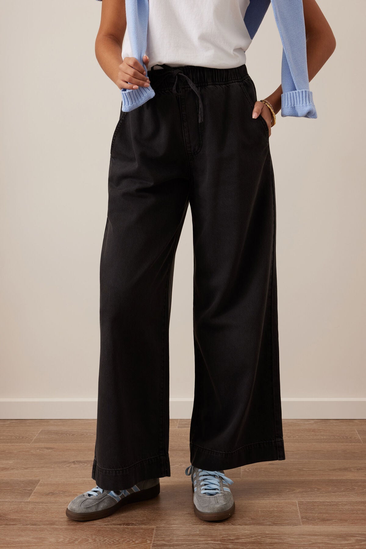 Buy Ceres Life - Andie Wide Leg Drawstring Pant by Ceres Life - at Hamish + Grace