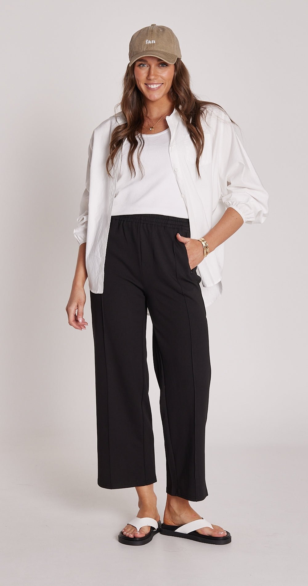 Buy Feather & Noise - Noah Cropped Pant Black by Feather & Noise - at Hamish & Grace