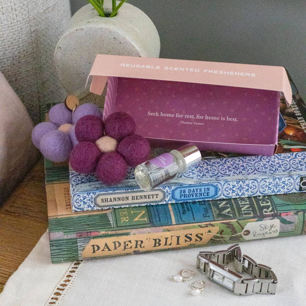 Home Dweller Homewares Felt Flower Fresheners - Amber & Lavender