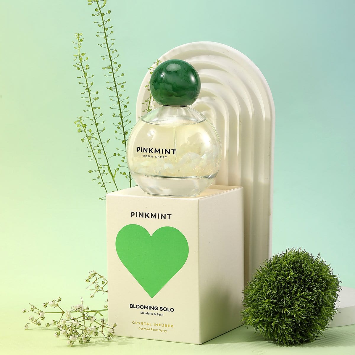 Pinkmint Candle Homewares Blooming Solo Room Spray Crystal Infused 