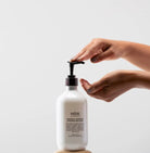 Buy Salus - Tuberose & Grapefruit Hydrating Hand Wash by Salus Body - at Hamish & Grace